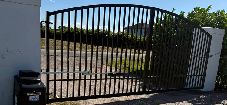 Driveway Fence Repair Adrian