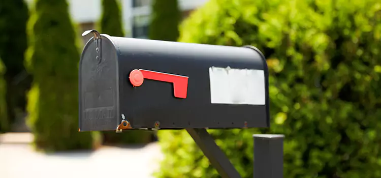 Secure Mailboxes for Packages Adrian